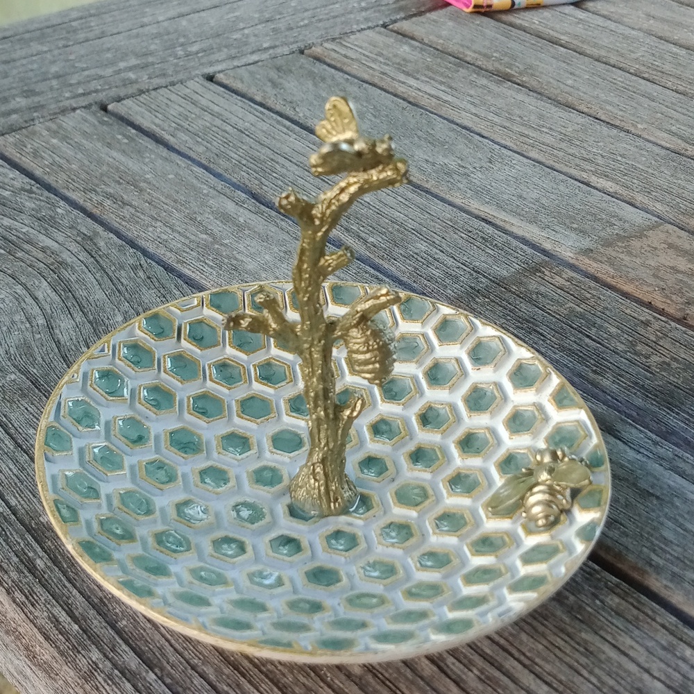 Cynthia Rowley Ring holder